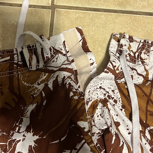 BodyGlove swim Trunks Size 34 Color White and Brown with one Side pocket - Picture 7 of 9